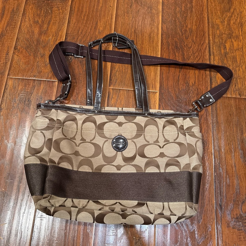 Coach Signature Brown and Cream Tote Bag - Picture 2 of 6